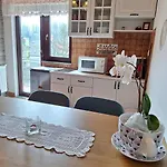 Lana Apartment *